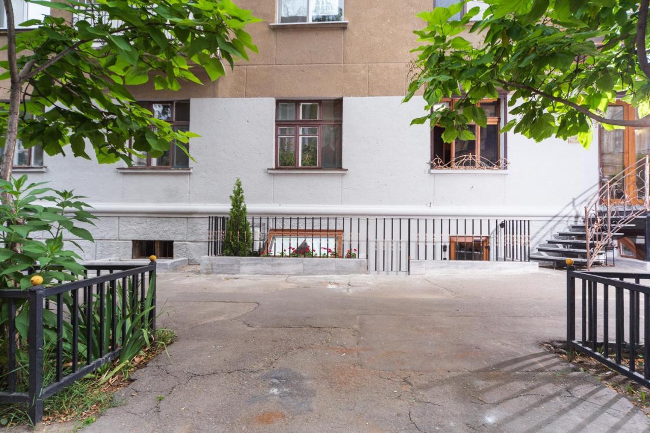Comfortable Bunker Self Check-In 24 7 Odesa Exterior photo